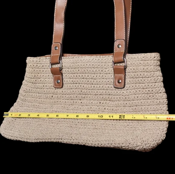 Woven Textured Tan & Brown Purse Handbag with Pockets - Picture 13 of 15